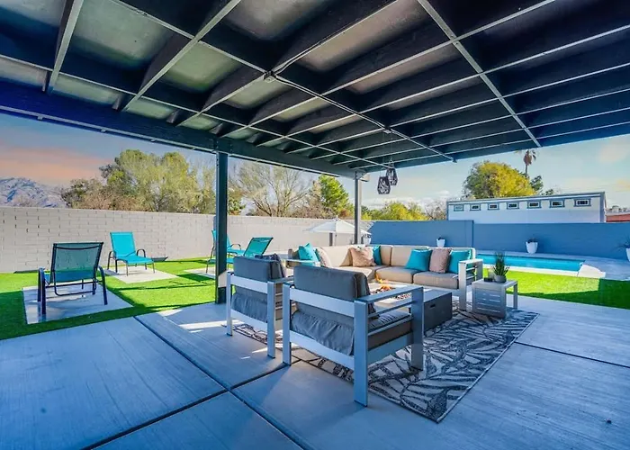 Mid-century Desert Galore With Pool Tucson