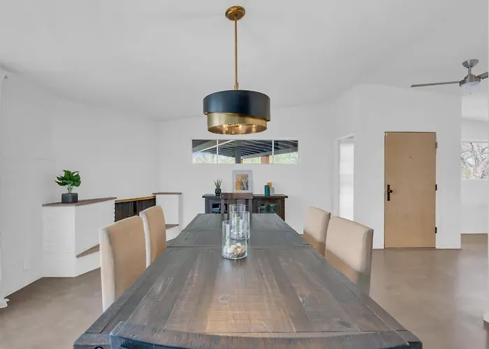 Mid-century Desert Galore With Pool * Tucson