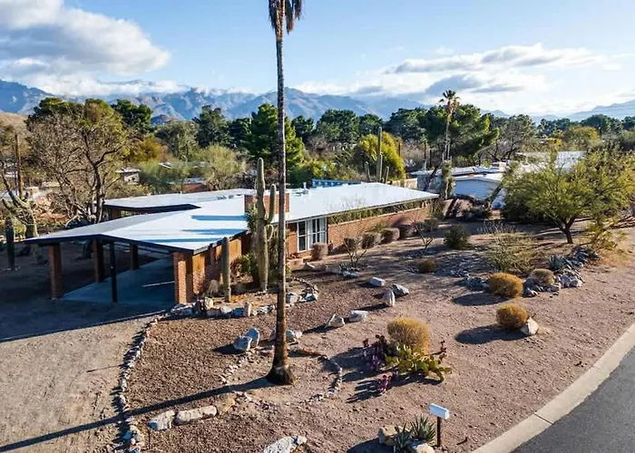 Mid-century Desert Galore With Pool Holiday home Tucson