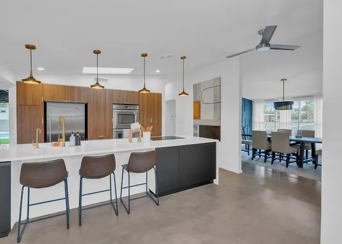 Mid-century Desert Galore With Pool * Tucson