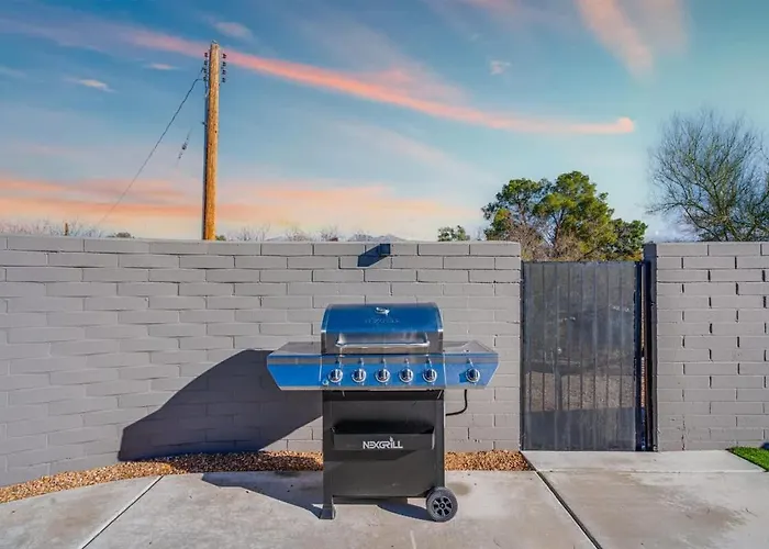 Mid-century Desert Galore With Pool * Tucson
