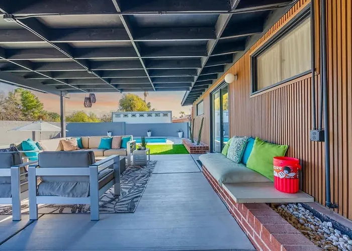 Mid-century Desert Galore With Pool * Tucson