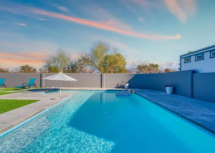 Mid-century Desert Galore With Pool Holiday home Tucson