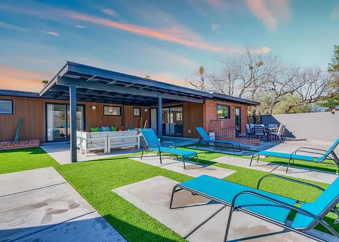 Mid-century Desert Galore With Pool * Tucson