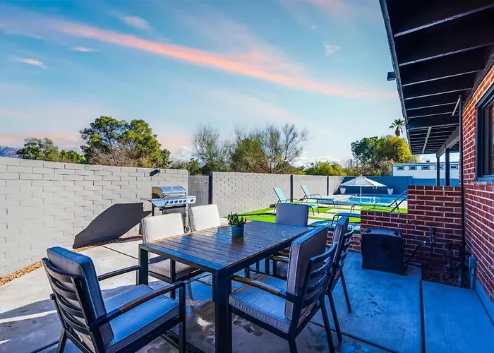Mid-century Desert Galore With Pool * Tucson